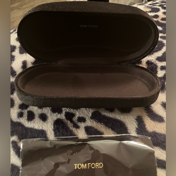 100% Authentic Tom Ford sunglasses case (glasses are not included) - Picture 3 of 5